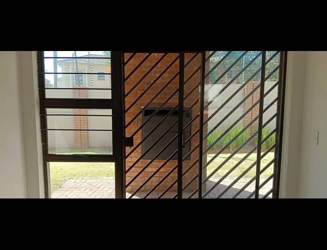 2 BEDROOM APARTMENT FOR SALE IN RYNFIELD